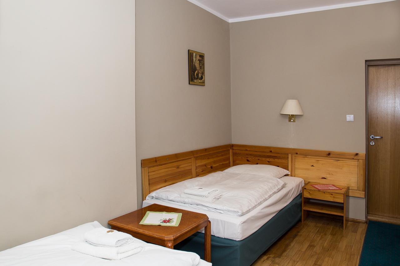 Hotel Karkonosze Kamienna Gora Ngoại thất bức ảnh