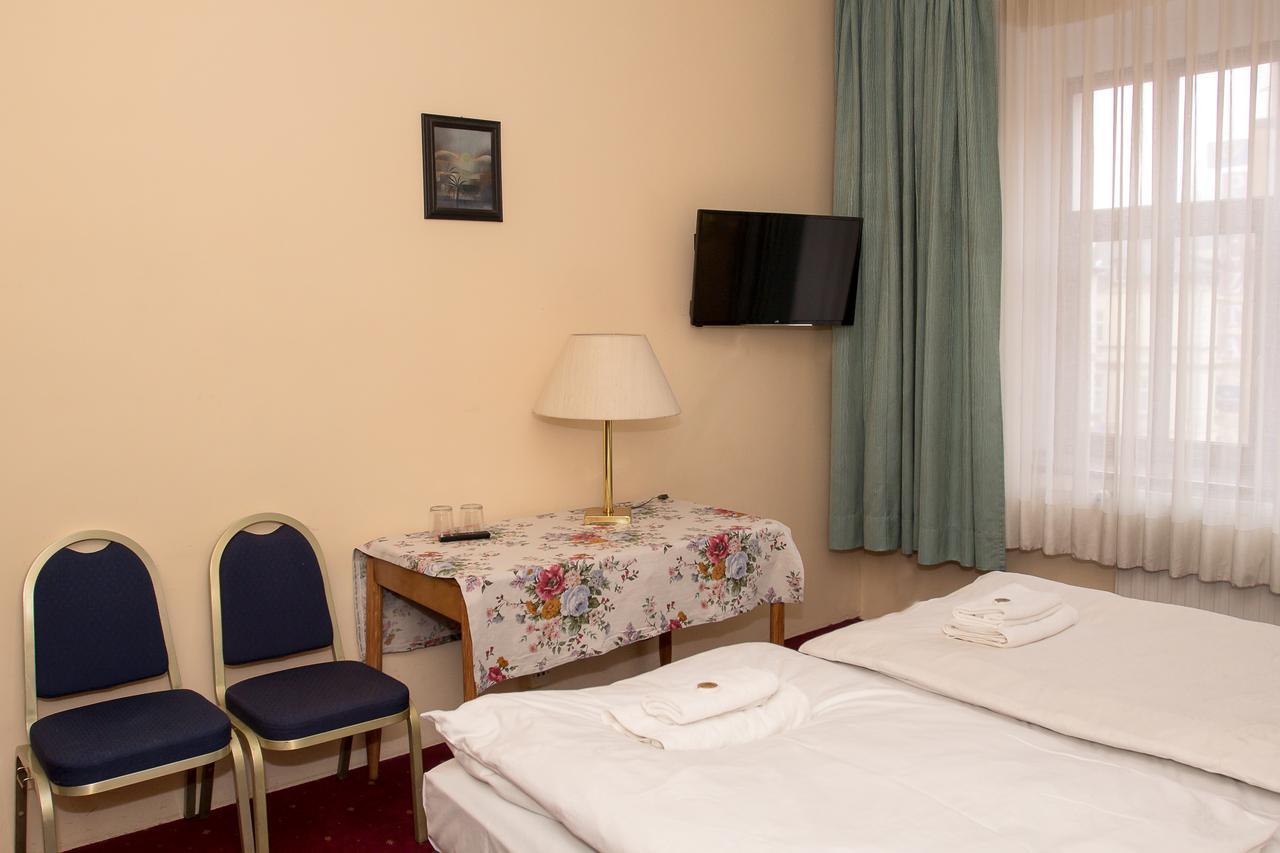 Hotel Karkonosze Kamienna Gora Ngoại thất bức ảnh