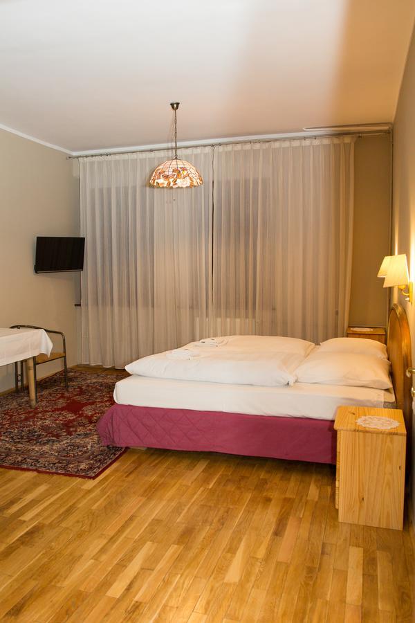 Hotel Karkonosze Kamienna Gora Ngoại thất bức ảnh