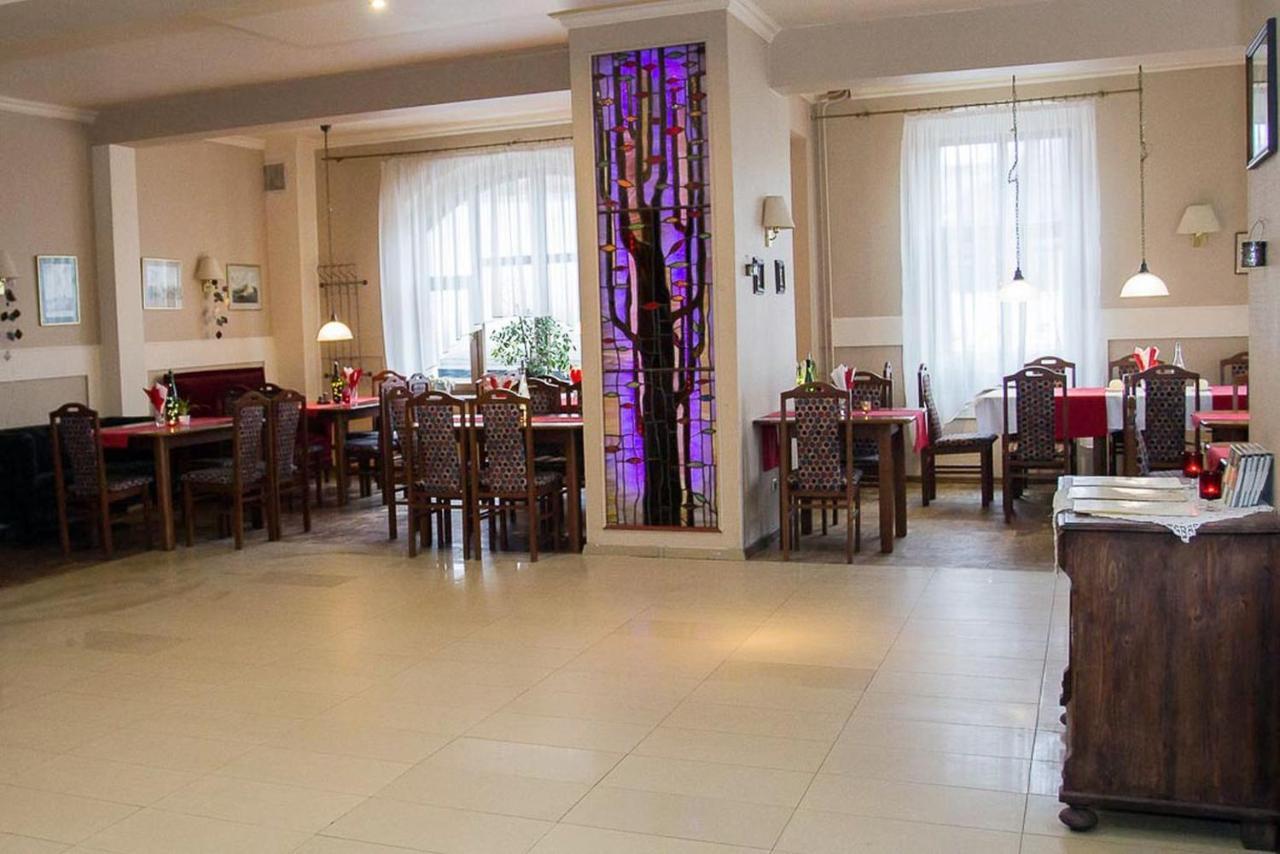 Hotel Karkonosze Kamienna Gora Ngoại thất bức ảnh